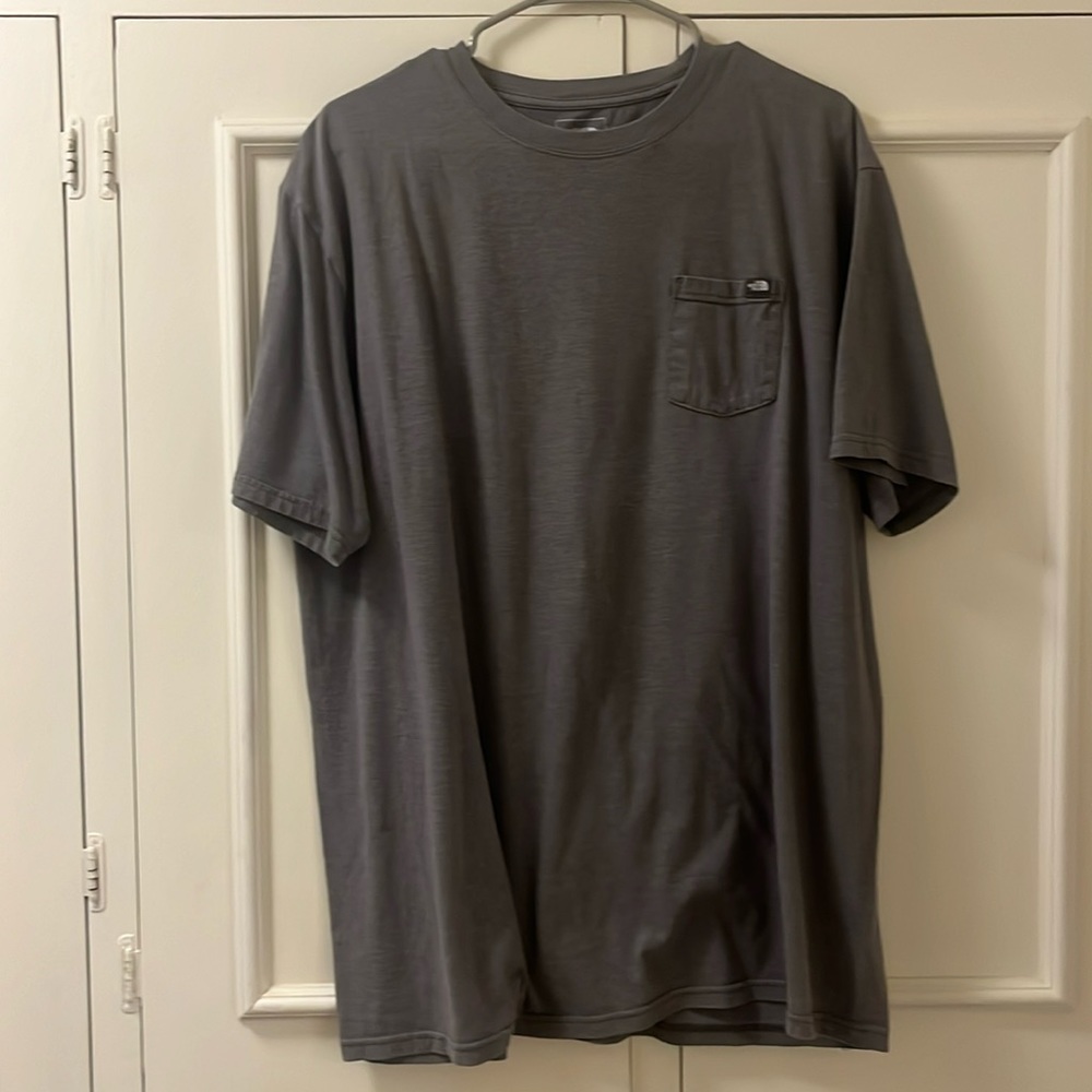 The north face classic tee shirt XL